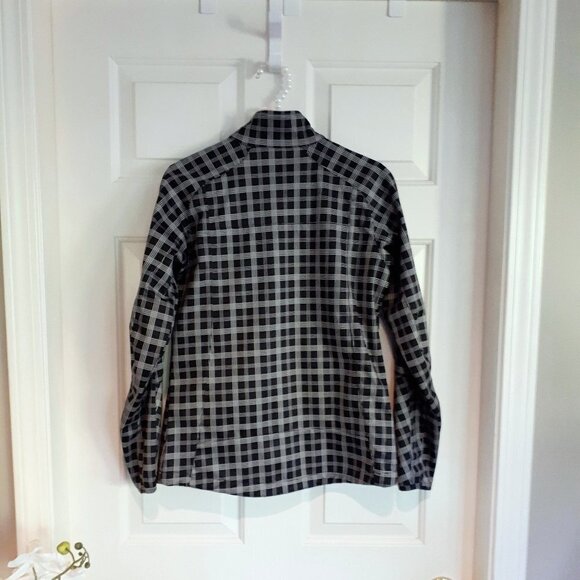 EUC Misty Mountain black grey activewear short jacket - Picture 3 of 3